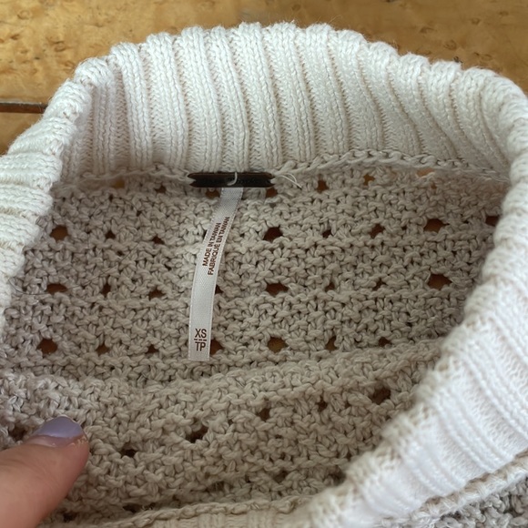 Free People Paper Doll Pullover Sweater Cozy Comfy Slouchy Knit XS IVORY - Picture 5 of 6